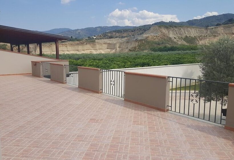 پانسیون Casale Marcalia Bed & Breakfast