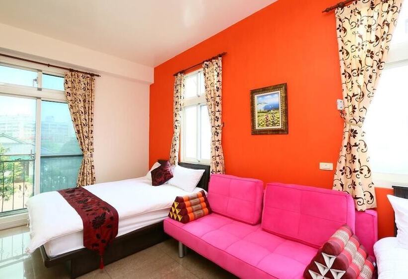 پانسیون Happy Castle