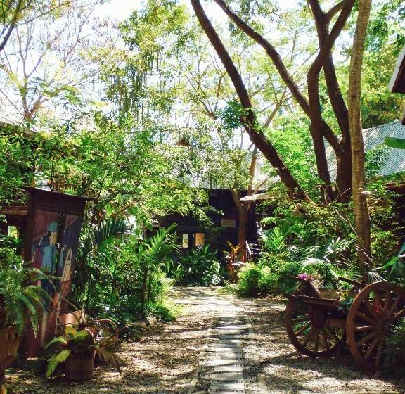 Пансион Kad Sala Lanna Cultural Homestay