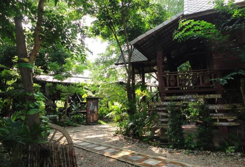 Пансион Kad Sala Lanna Cultural Homestay