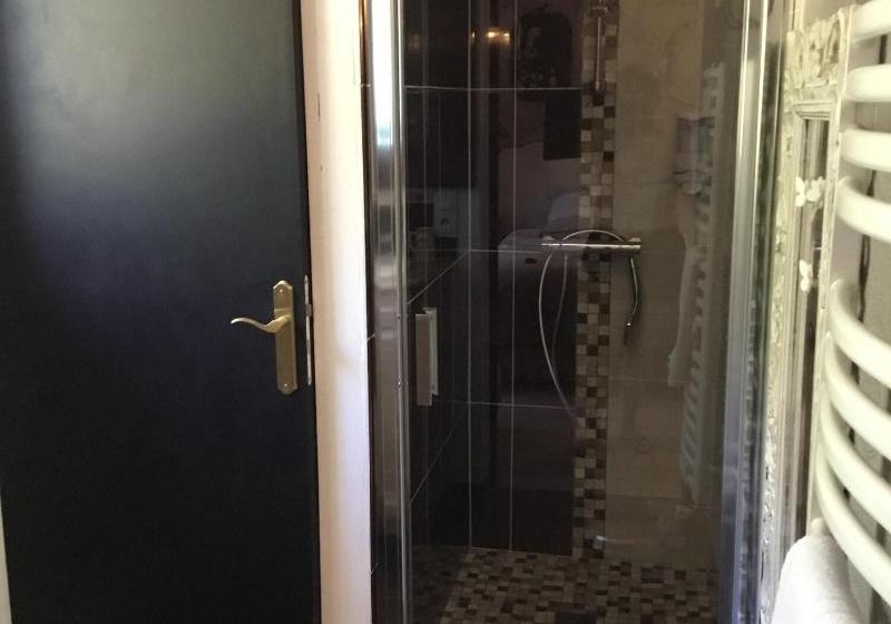 بنسيون La Guinière Chambres D'hôtes