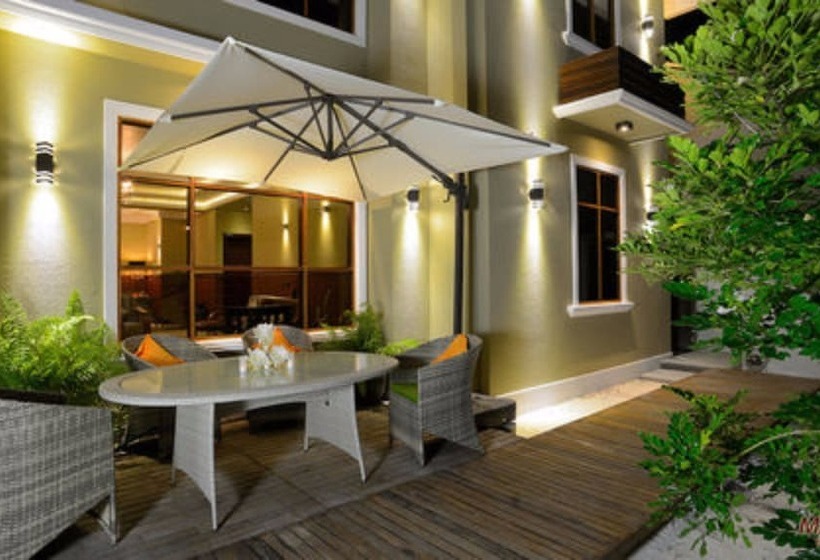 پانسیون Marina Boutique