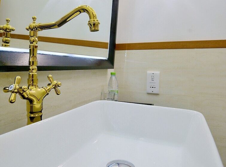 پانسیون Marina Boutique