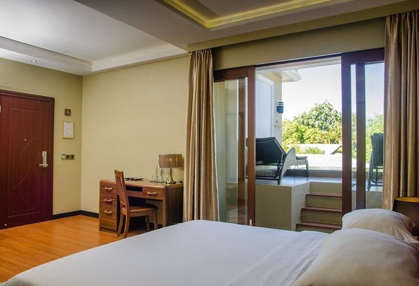 پانسیون Marina Boutique