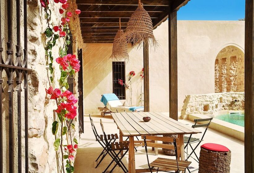 بنسيون Menzel Marhaba