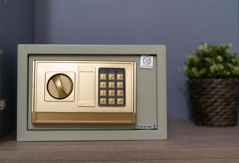 پانسیون Nala Veli Villa