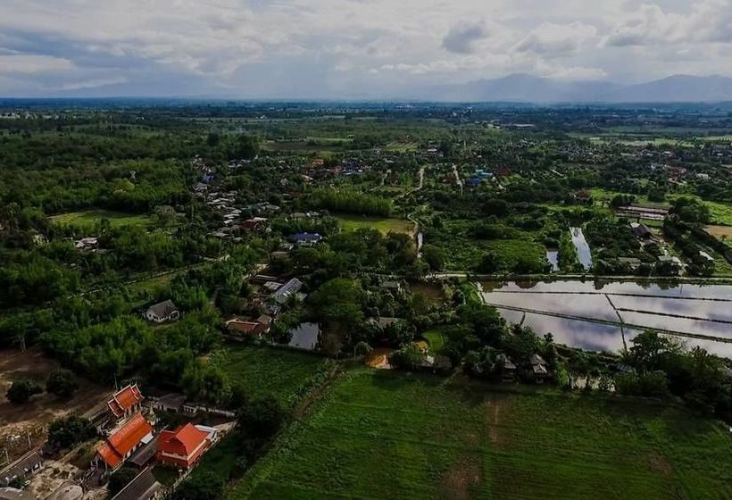 Пансион Oeychandha Villa