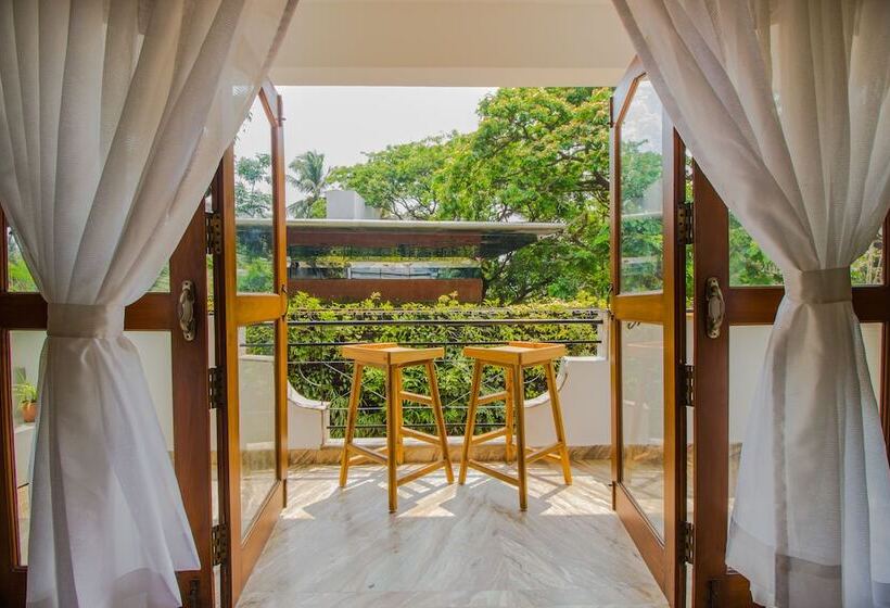 Пансион Oyo 11901 Home Bikers Paradise 2bhk Candolim