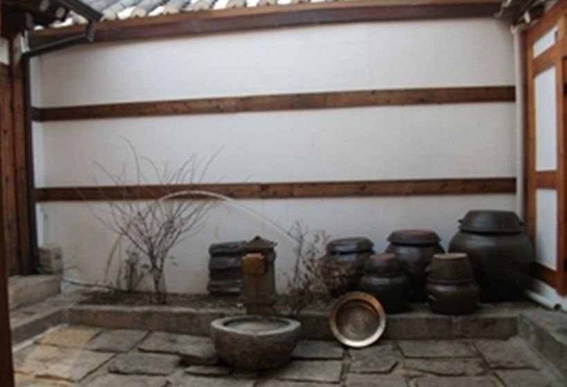 ペンション Sarangchae Hanok Guesthouse
