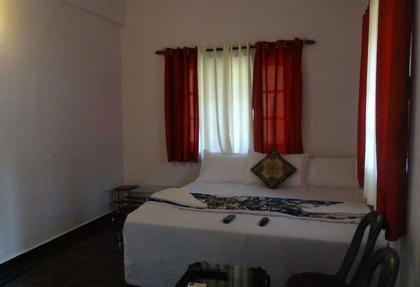 פנסיון Thomson House