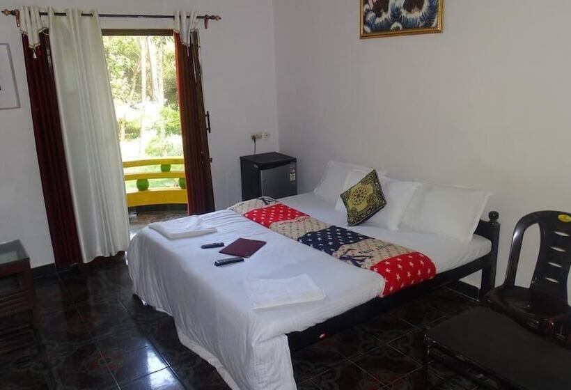 פנסיון Thomson House