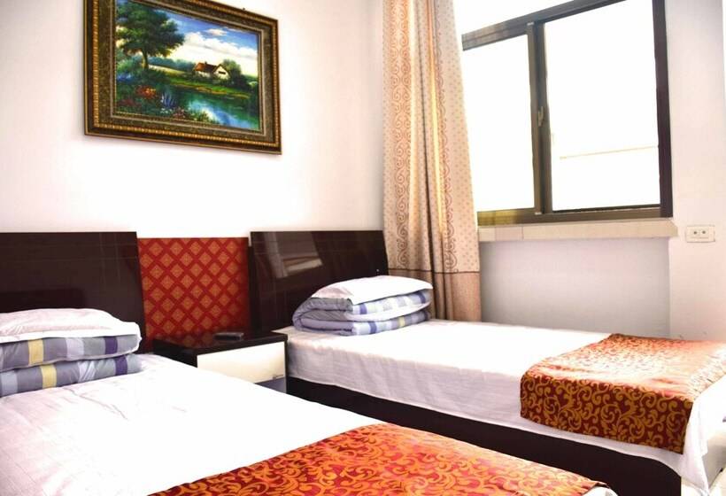 Пансион Zhiyuan Homestay Ancient City North Gate