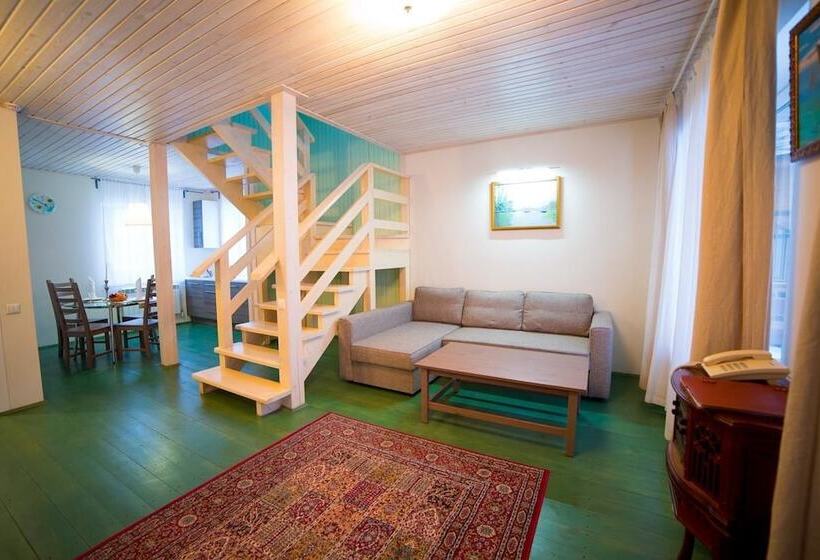 Provence Hotel 4 Seasons