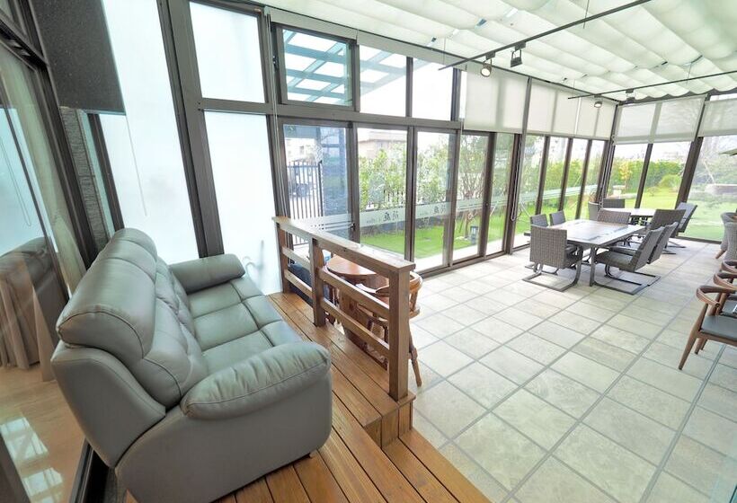 Sakura Bed And Breakfast