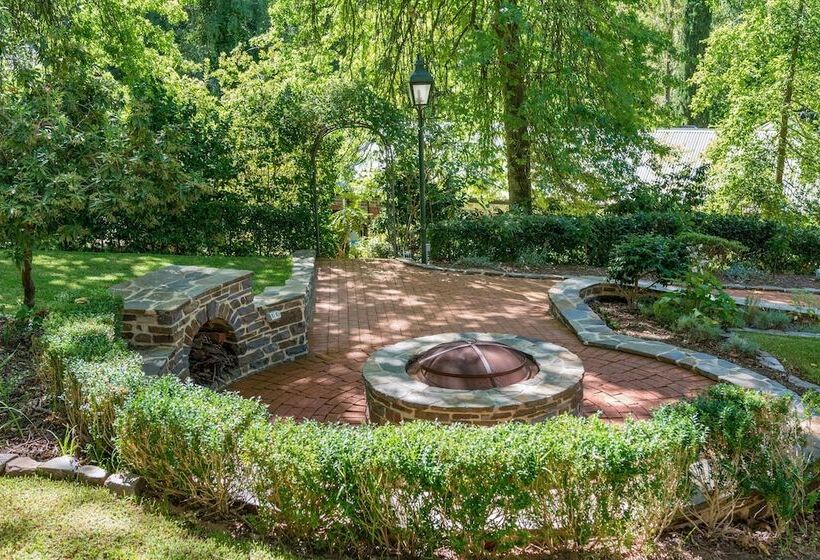 Sherwoode Bed And Breakfast