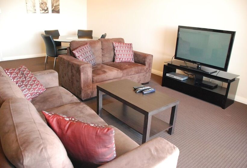 Spinnakers By Rockingham Apartments