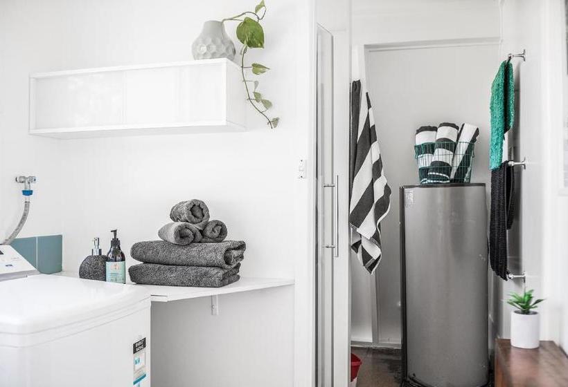 A Perfect Stay   A Frame