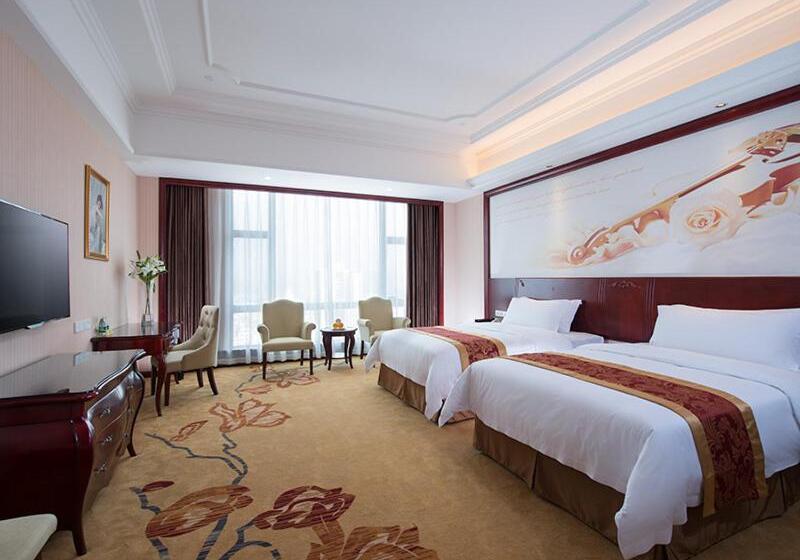 Vienna International Hotel Maoming Xinyi Xinshang Road