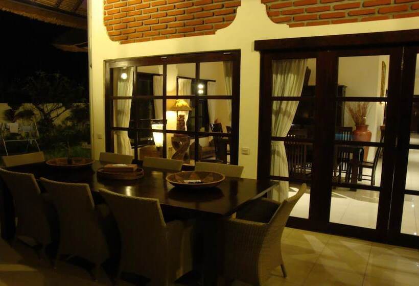 Villa Pelangi Bali