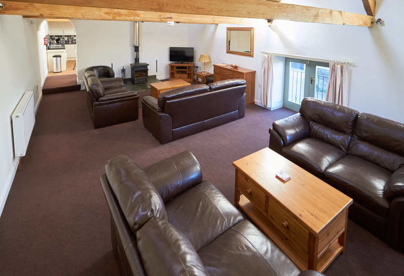 West Pennicknold Barn