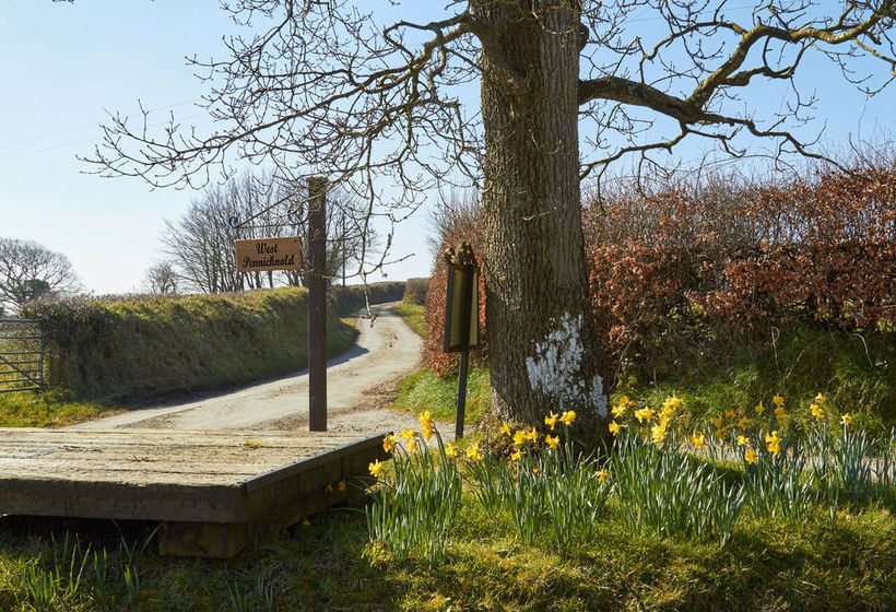 West Pennicknold Barn