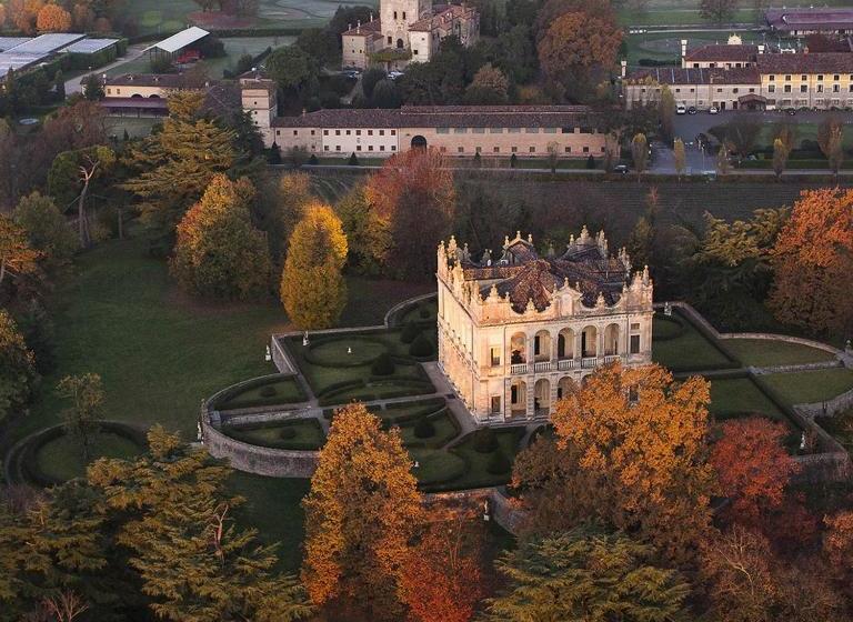 Agriturismo La Montecchia