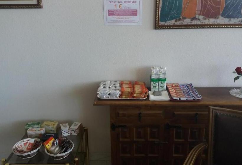 هاستل Centro San Viator