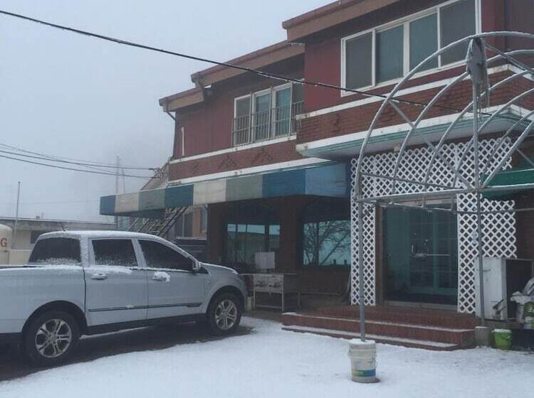 Albergue The Guesthouse Dmz Stay