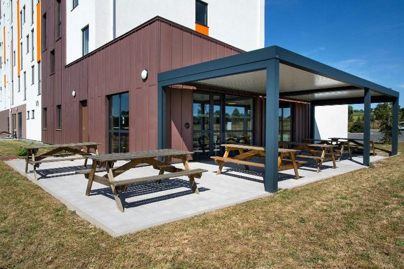 B&b Hotel Les Herbiers