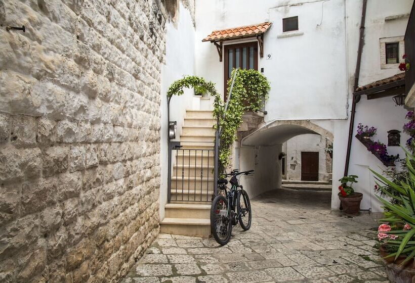 Bed and Breakfast L Angolo Di Gaudì, Alcoba Fascinosa