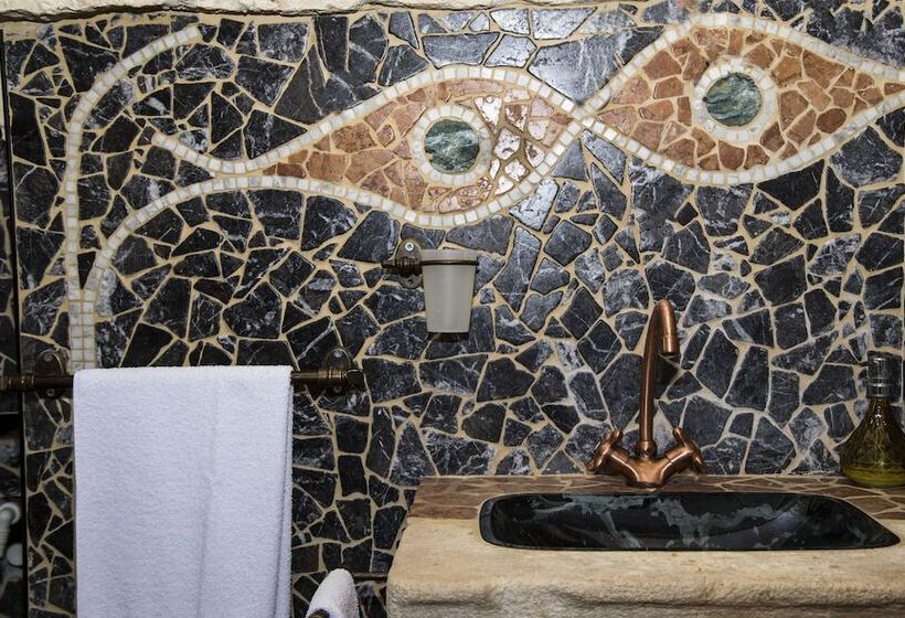 Bed and Breakfast L Angolo Di Gaudì, Alcoba Fascinosa