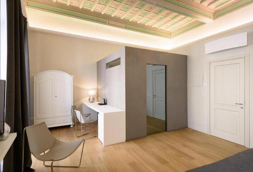 ベッドアンドブレックファースト Palazzo Vasarri   Luxury Design Suites