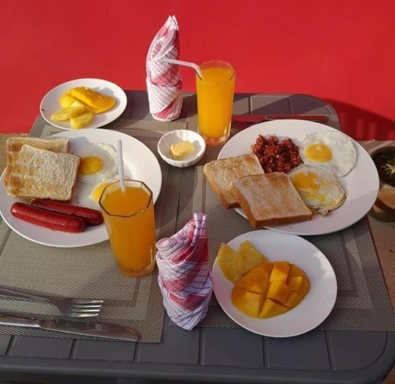 تختخواب و صبحانه Tropical Stay Accommodations