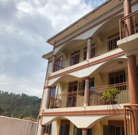 Bunyonyi Heights Inn