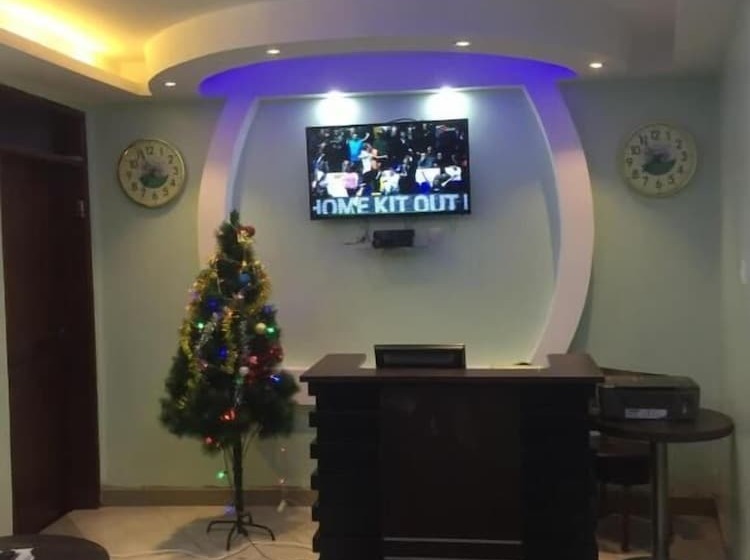 Bunyonyi Heights Inn