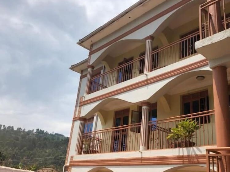 Bunyonyi Heights Inn