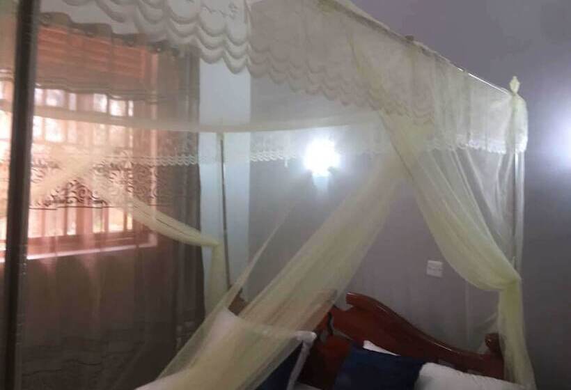 Bunyonyi Heights Inn