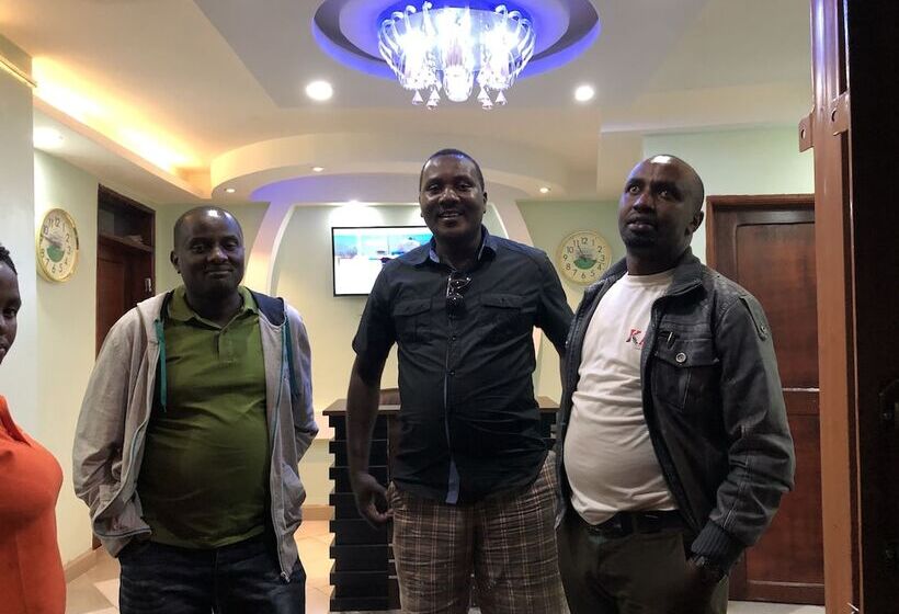 Bunyonyi Heights Inn