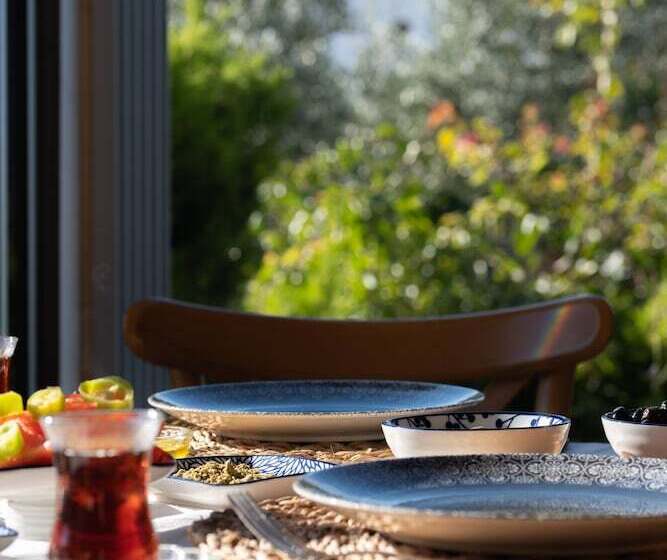 בית מלון כפרי Espira By Antioch