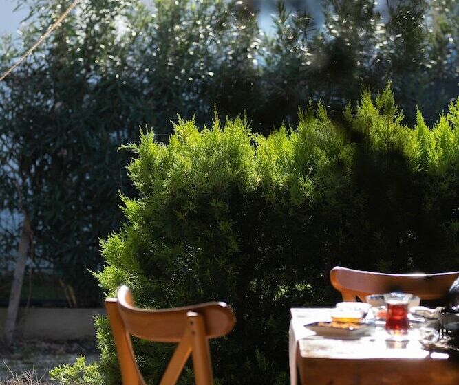 בית מלון כפרי Espira By Antioch