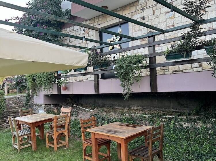 בית מלון כפרי Espira By Antioch