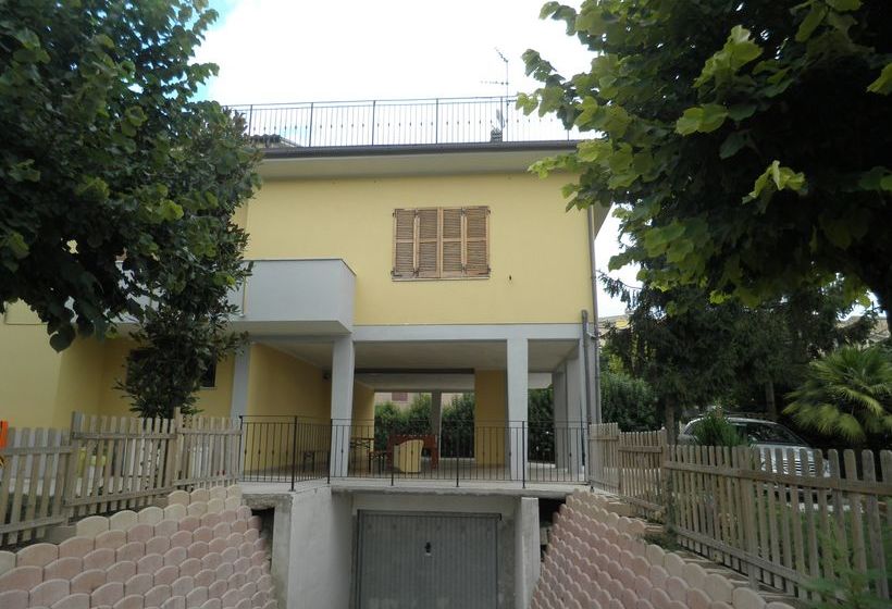 فندق فئة نجمة واحدة Villa Elvia