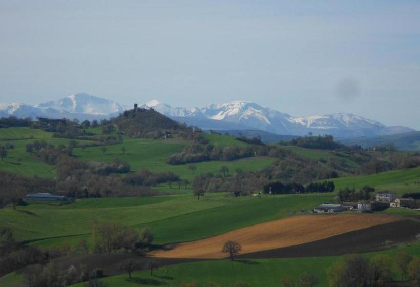 هتل L Isola Che Non C Era