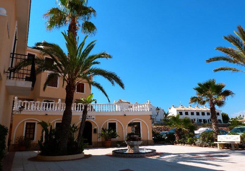 Отель Apartamentos Turísticos Shoal