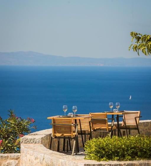 Отель Ariá Estate Suites & Spa