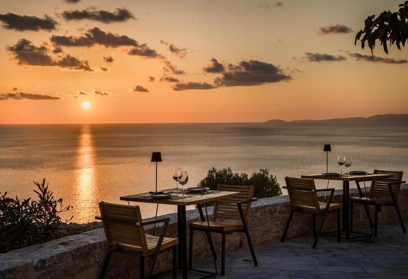 Отель Ariá Estate Suites & Spa