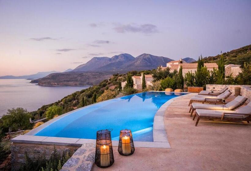 Отель Ariá Estate Suites & Spa