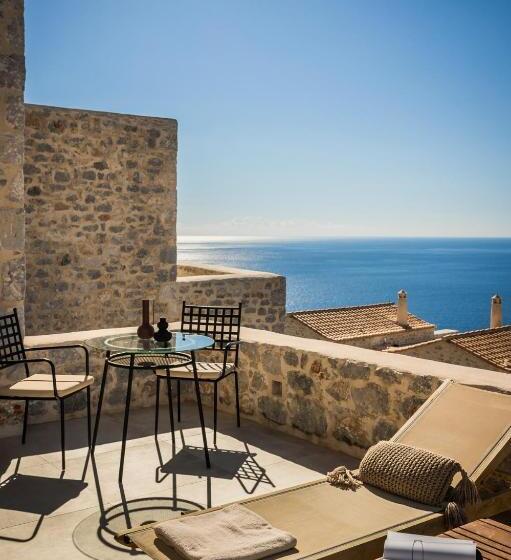 Отель Ariá Estate Suites & Spa