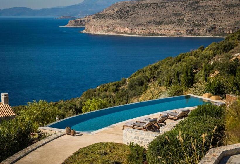 Отель Ariá Estate Suites & Spa