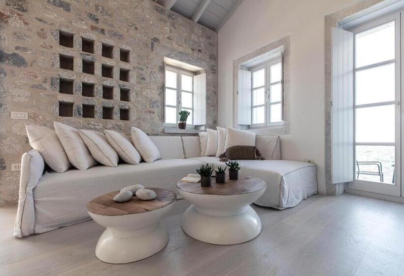 Отель Ariá Estate Suites & Spa